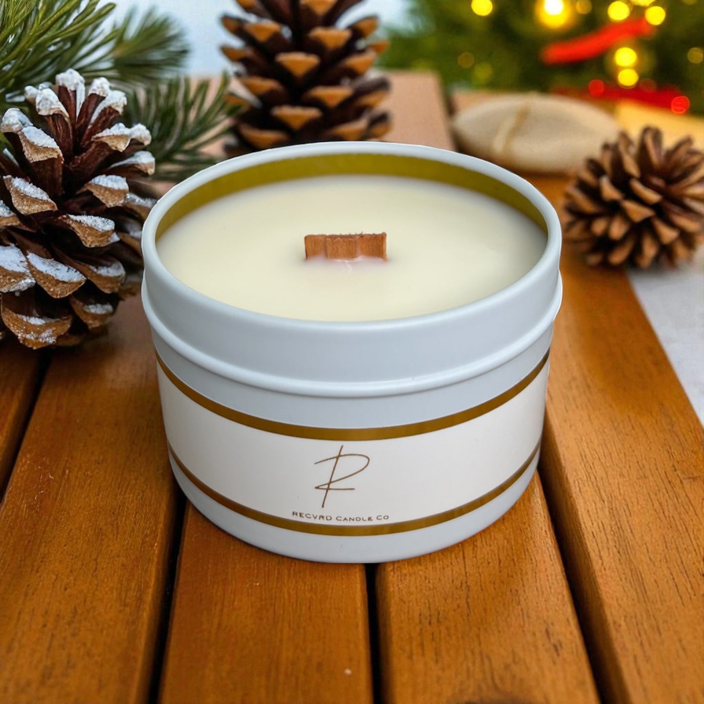 HOLIDAY 4oz TIN CANDLE